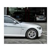 Folie auto PET Premium alb lucios pentru colantare caroserie cu tehnologie anti-bule 16m x 1.52m Cod: SP015X