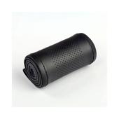 Husa volan auto cu ac si ata imitatie piele perforata marime M 37-38 cm negru Cod: WK-1001