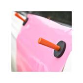 Magnet negru pentru montaj folie carbon Cod: L-444